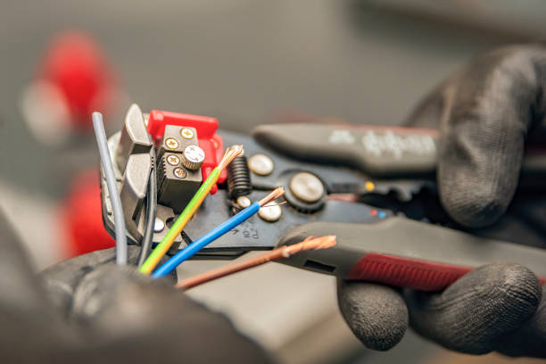 Best Circuit Breaker Repair  in Edburgh, IN